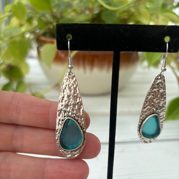 Gorgeous Blue Sea Glass Silver Drop Earrings - Picture 5 of 7
